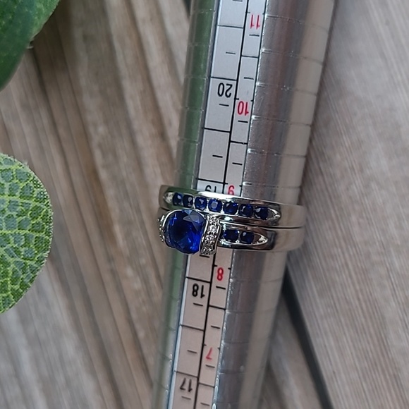 BLUE SAPPHIRE AND SILVER TWO PIECE RING SET - Picture 8 of 8
